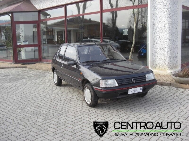 Peugeot 205